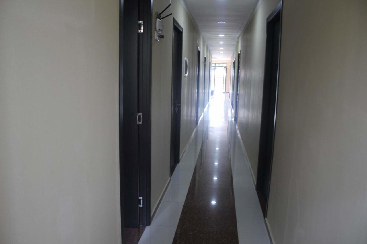 Hotel Rio クタイシ エクステリア 写真